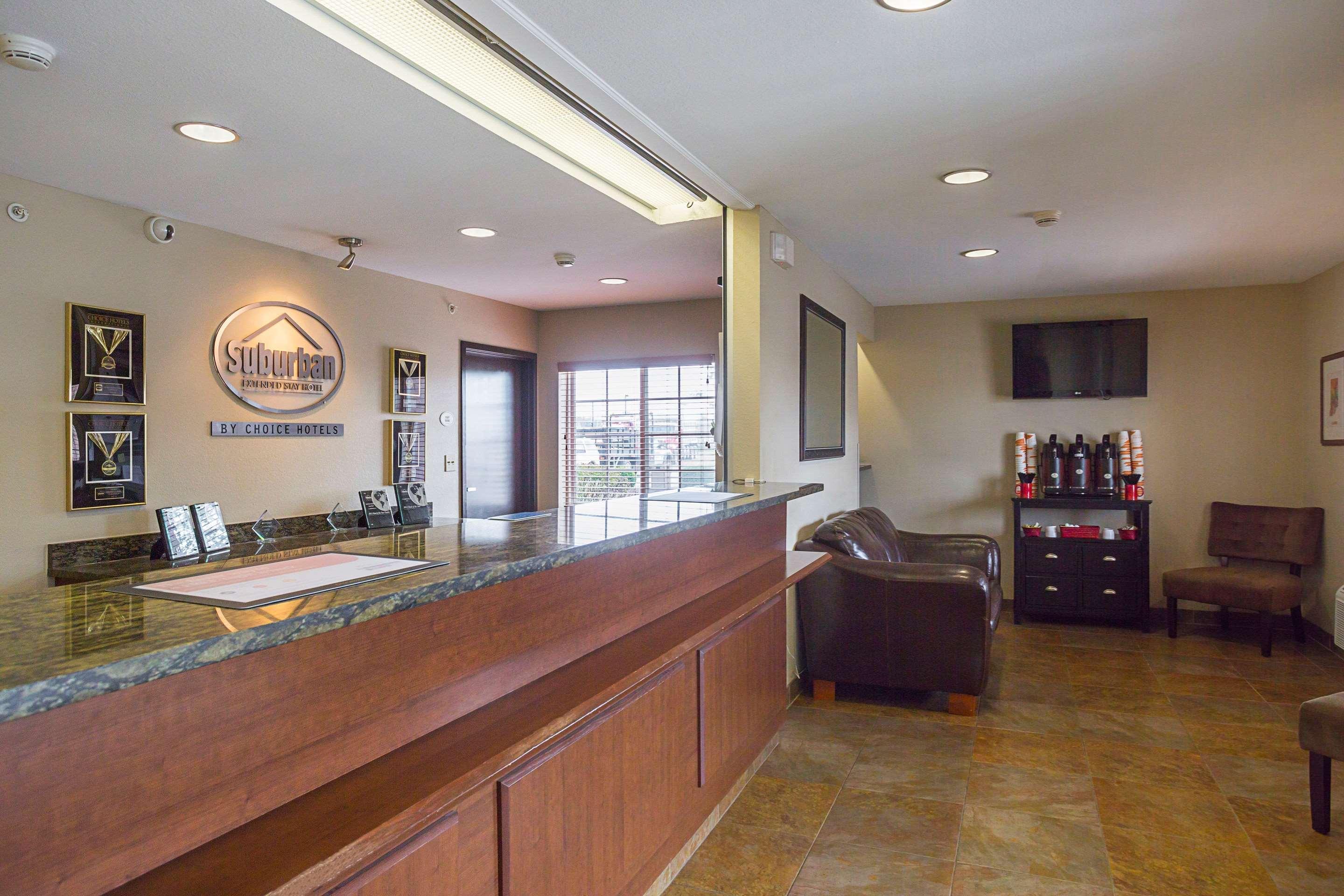 Suburban Studios Clarksville-Louisville North Екстер'єр фото