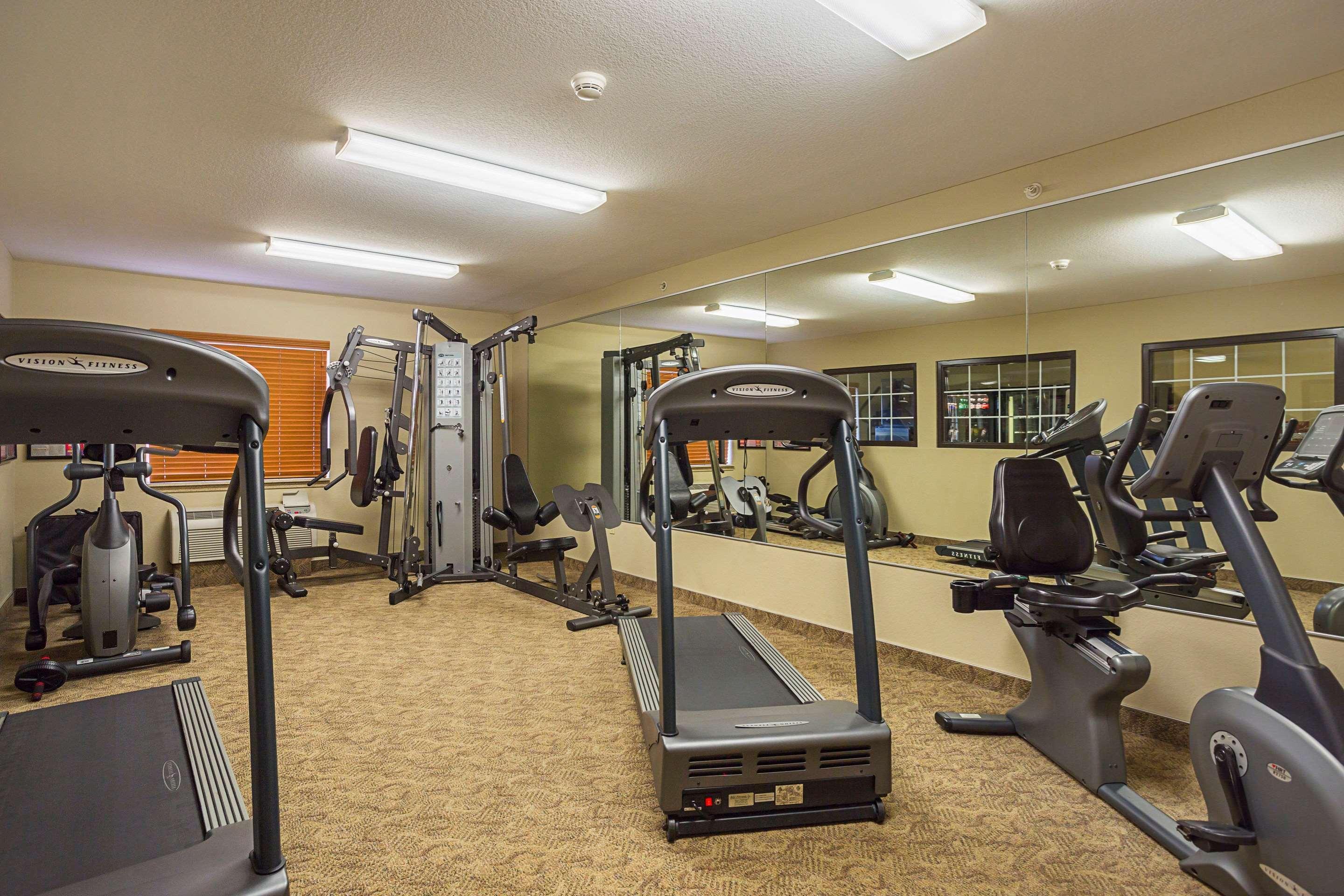 Suburban Studios Clarksville-Louisville North Екстер'єр фото